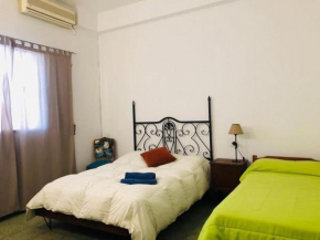 Con Garage - Casa Acogedora en el Centro de la Ciudad
